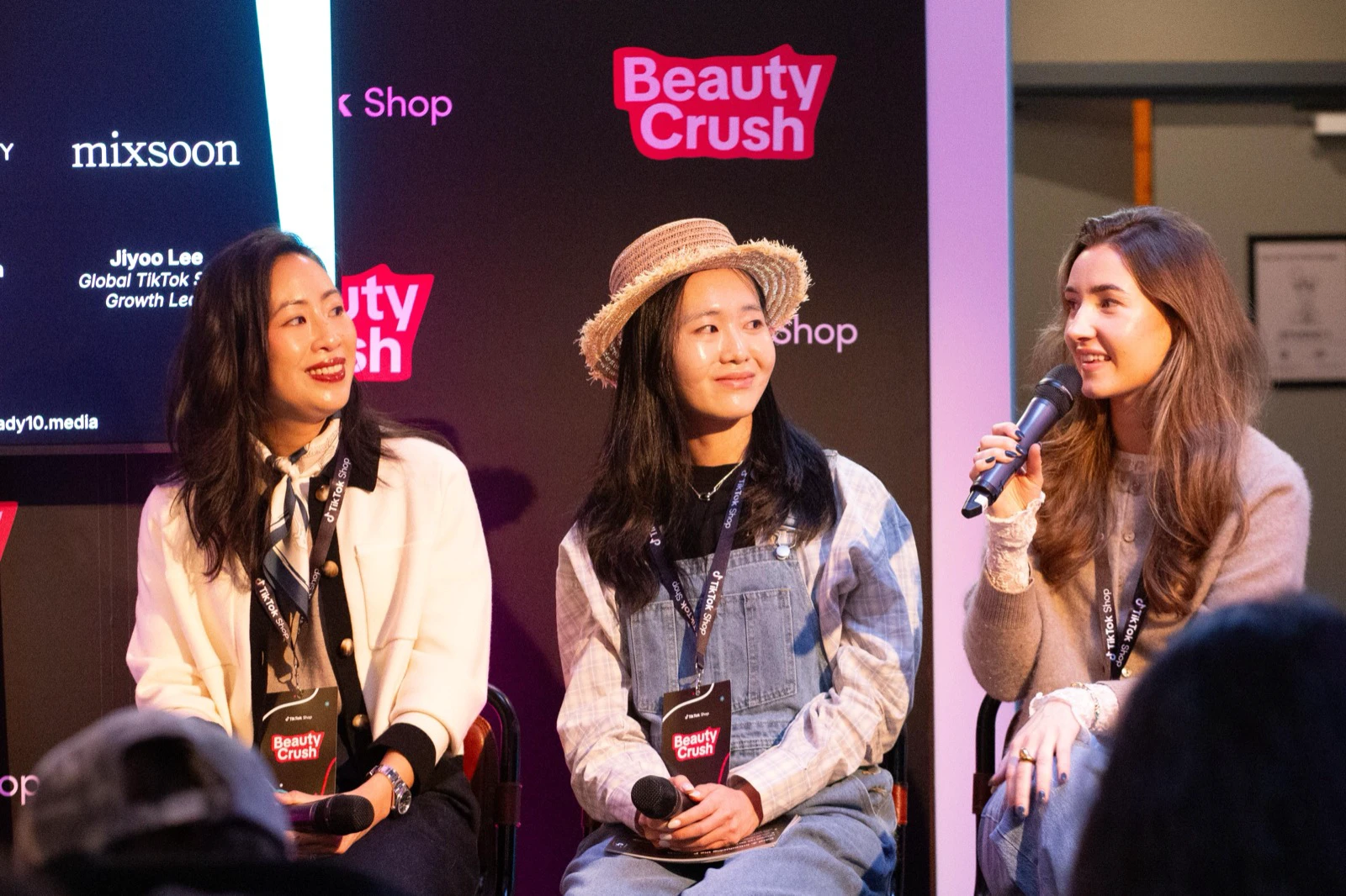 Tiga pembicara di TikTok Shop Beauty Crush membahas perdagangan beauty yang digerakkan kreator